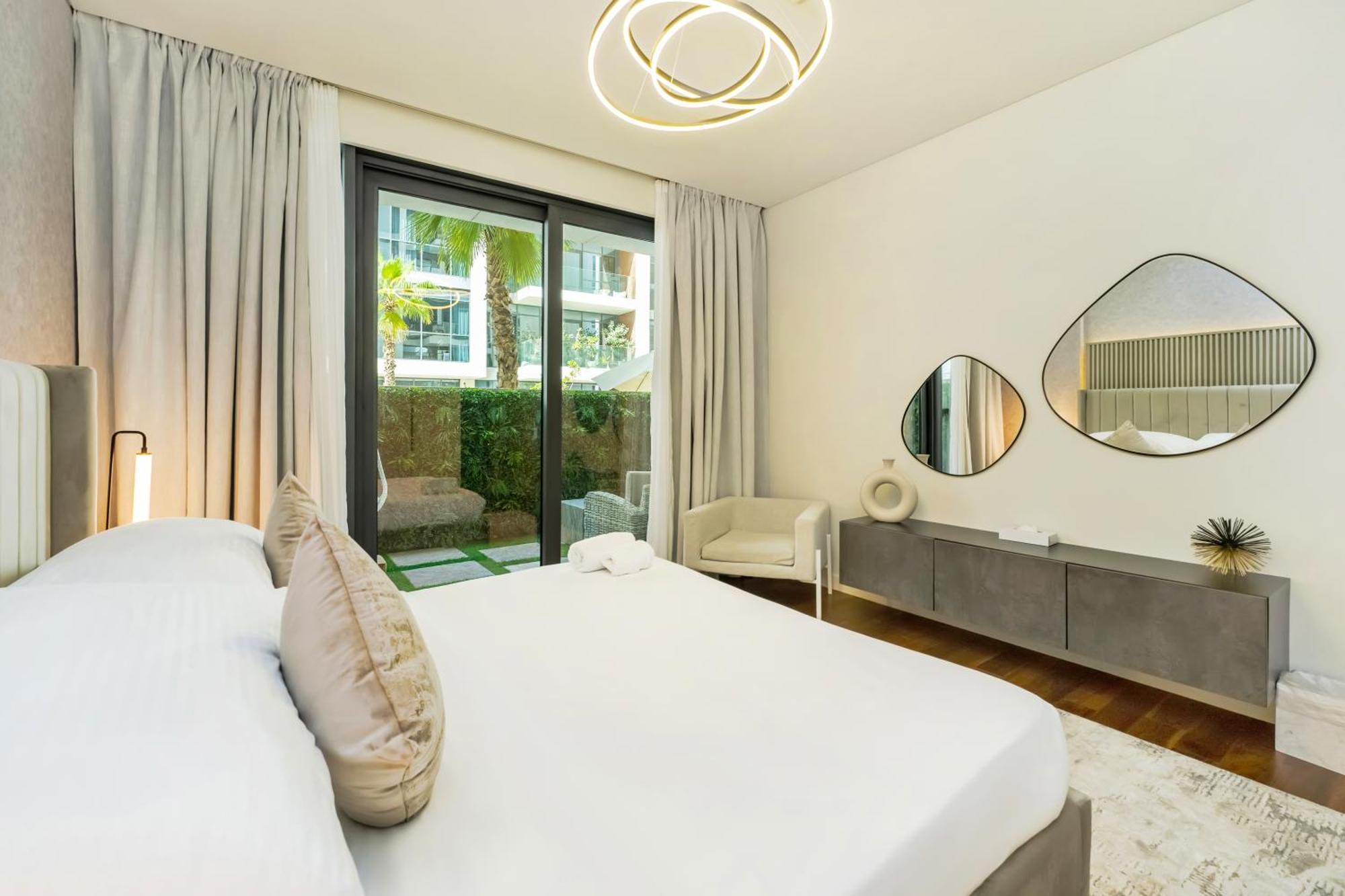 Fam Living - City Walk - Opulent Living Apartment Дубай Екстериор снимка