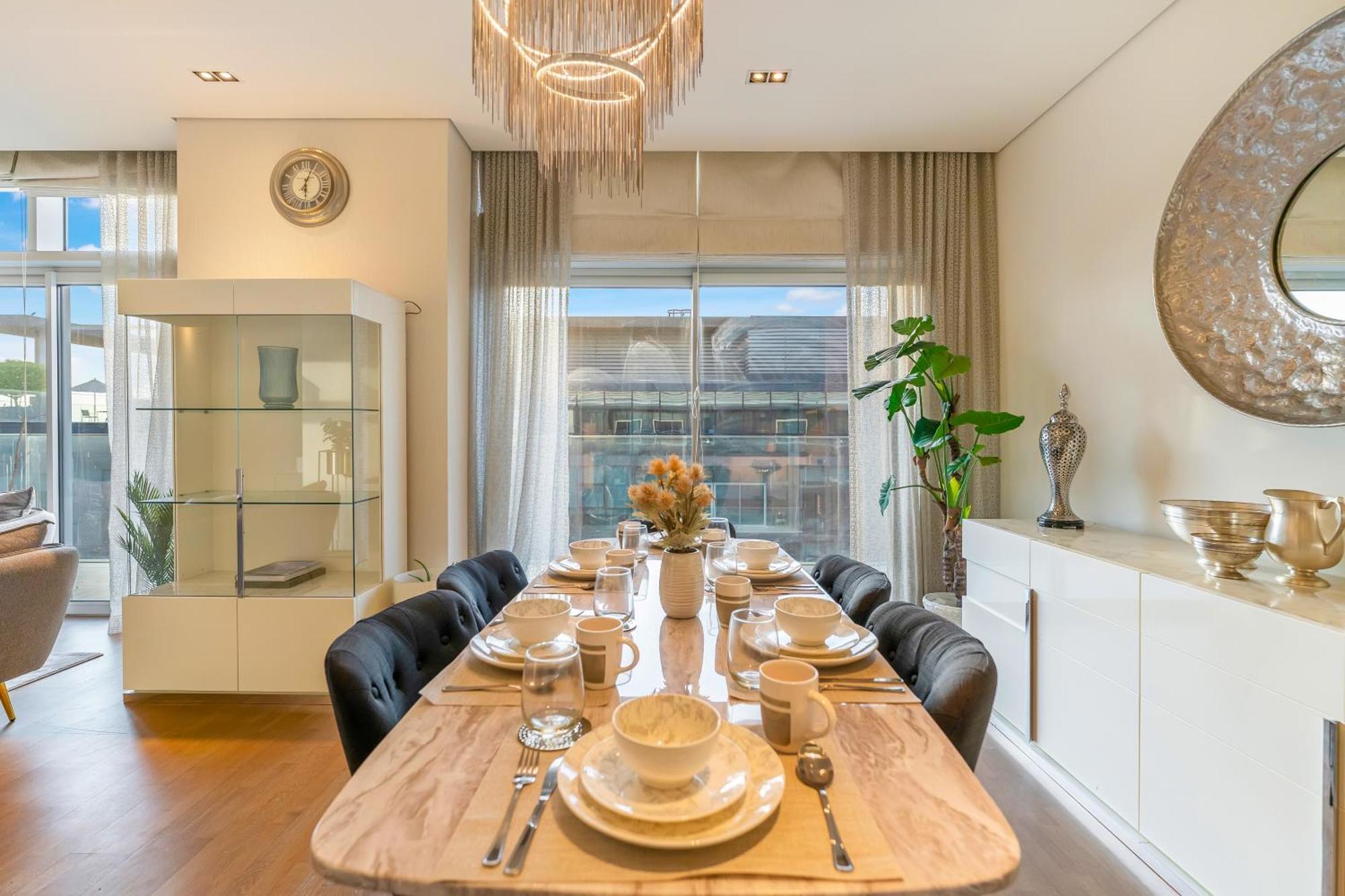 Fam Living - City Walk - Opulent Living Apartment Дубай Екстериор снимка