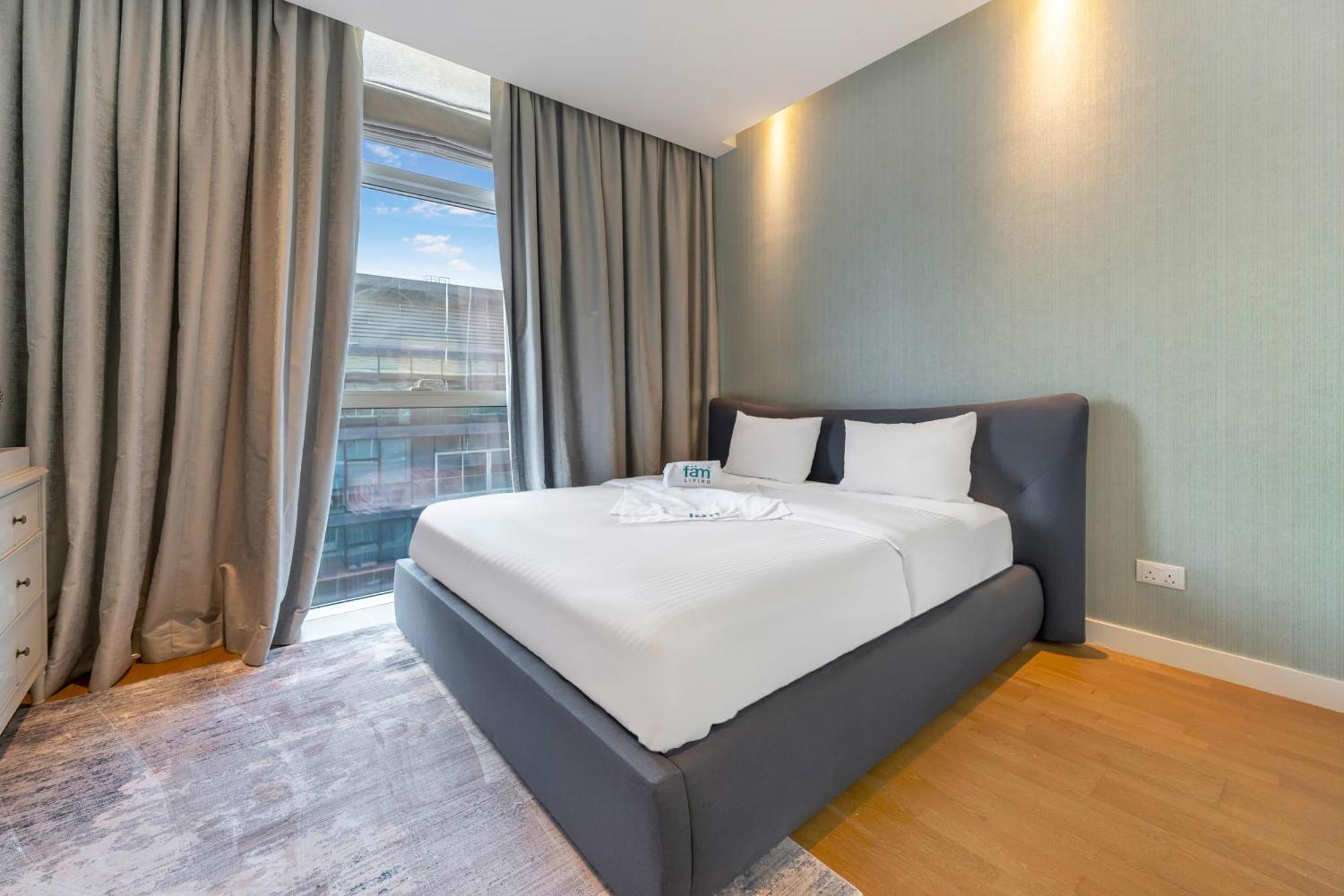 Fam Living - City Walk - Opulent Living Apartment Дубай Екстериор снимка