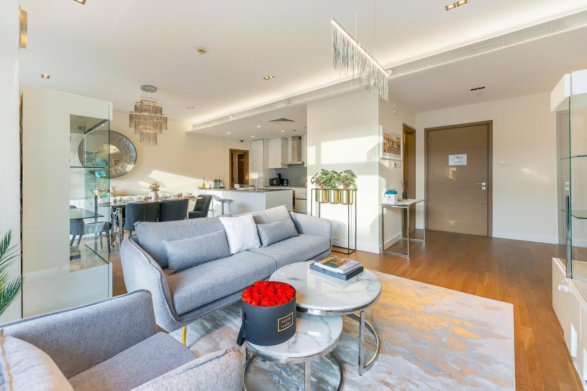 Fam Living - City Walk - Opulent Living Apartment Дубай Екстериор снимка