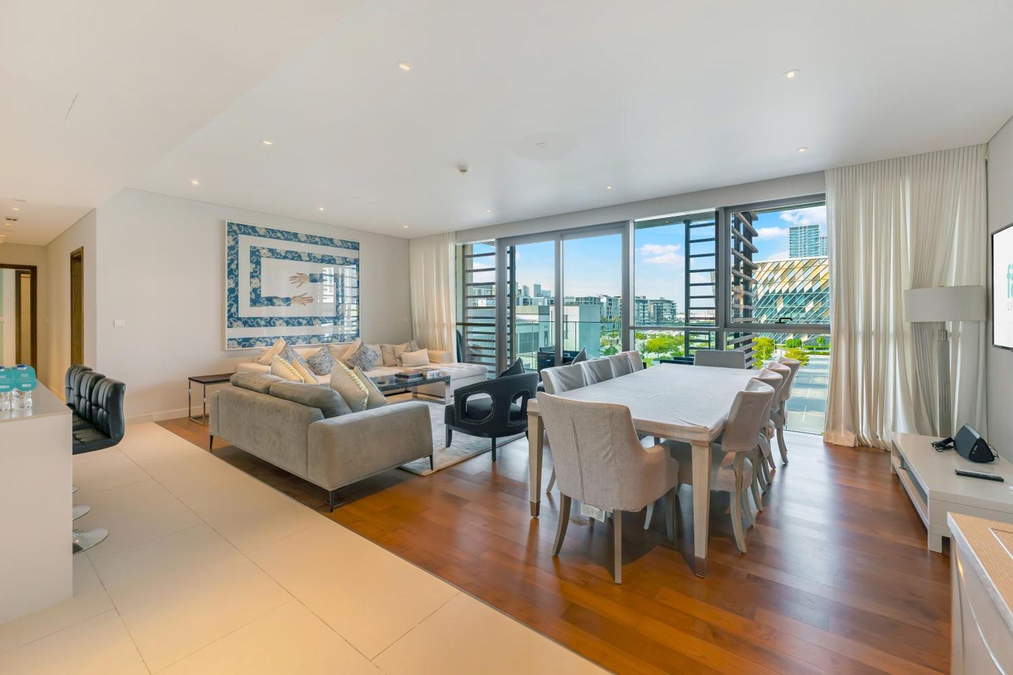 Fam Living - City Walk - Opulent Living Apartment Дубай Екстериор снимка
