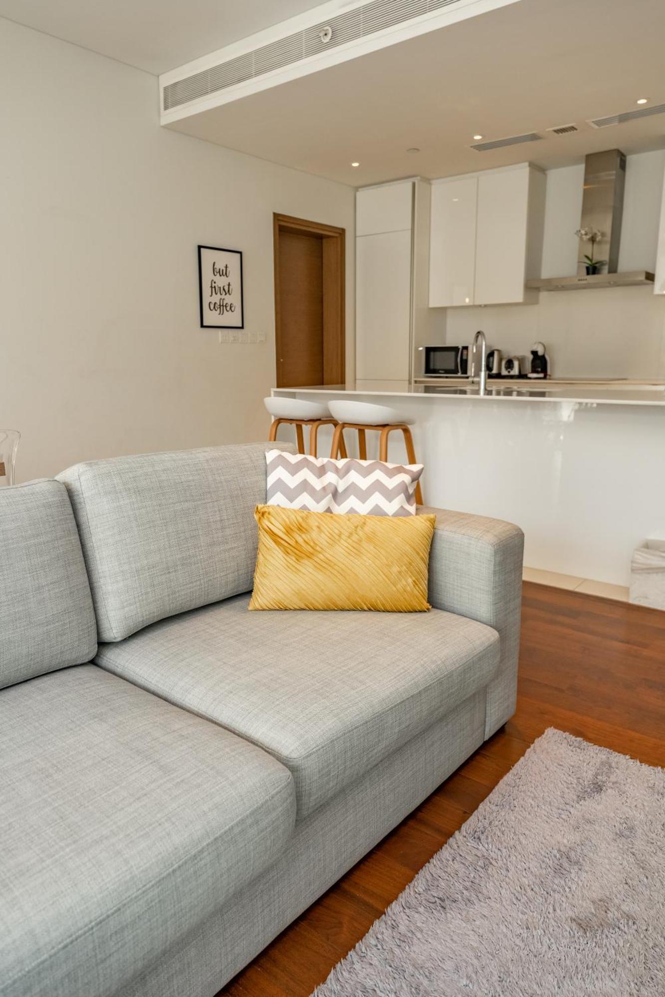 Fam Living - City Walk - Opulent Living Apartment Дубай Екстериор снимка